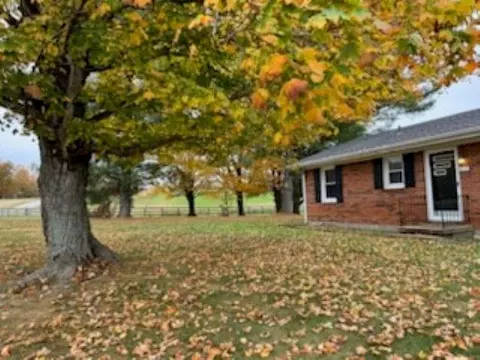 1117 Tobacco Rd, Glasgow, KY 42141