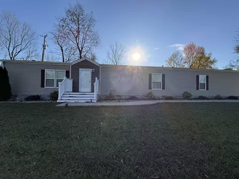 2853 Logansport Rd, Morgantown, KY 42261
