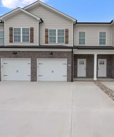 589 Yulan Cir, Bowling Green, KY 42104