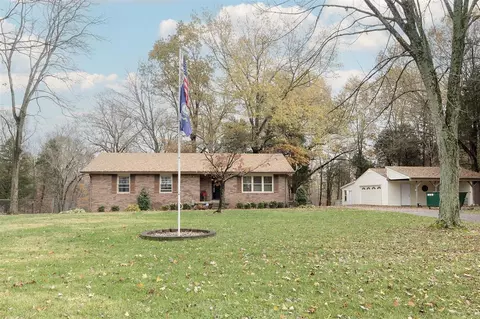756 Cool Springs Rd, Morgantown, KY 42261