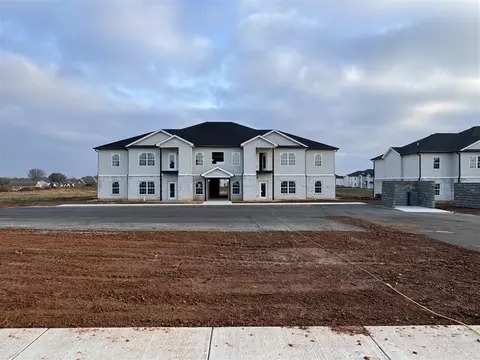 808 Brush Creek St, Bowling Green, KY 42101