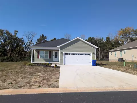 451 Lansing Ln, Bowling Green, KY 42101