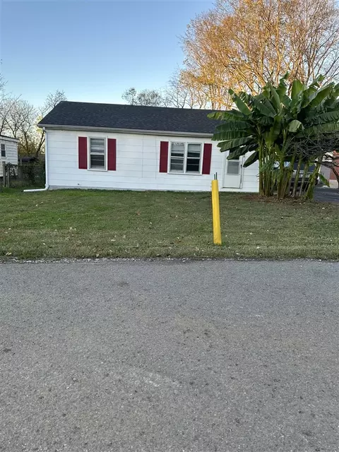 1225 Dean Dr, Bowling Green, KY 42101
