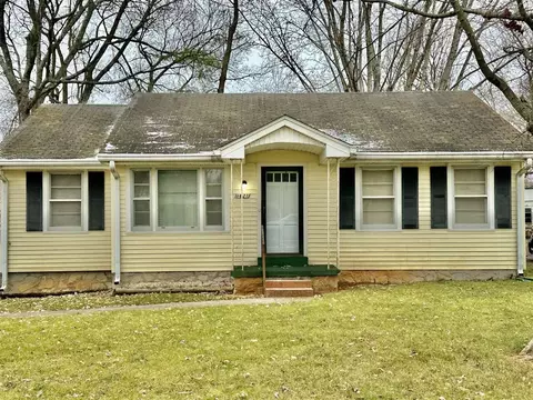 1621 S Sunrise Dr, Bowling Green, KY 42101