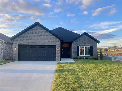 1160 Shallowford St, Bowling Green, KY 42101