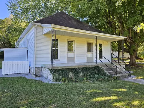 920 E First St, Russellville, KY 42276