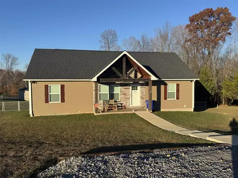 282 Halifax Rd, Scottsville, KY 42164