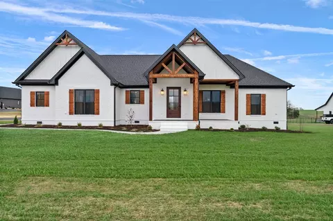 15250 Louisville Rd, Smiths Grove, KY 42171