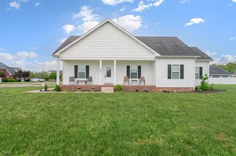 901 E Hampton Ct, Franklin, KY 42134