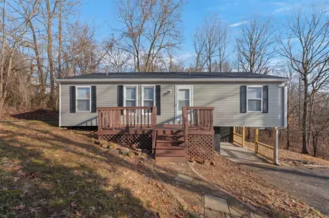 1012 Hammett Hill Rd, Bowling Green, KY 42101