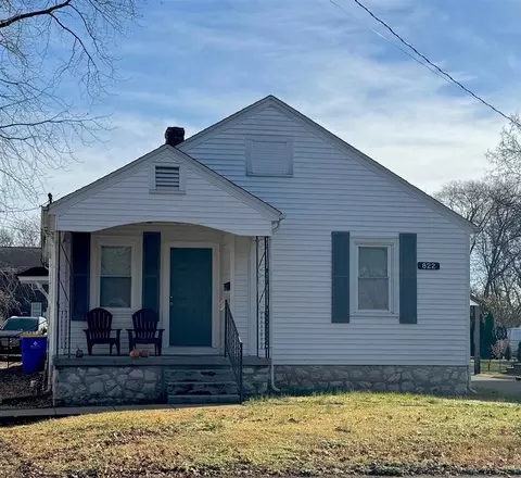 822 Cabell Dr, Bowling Green, KY 42101