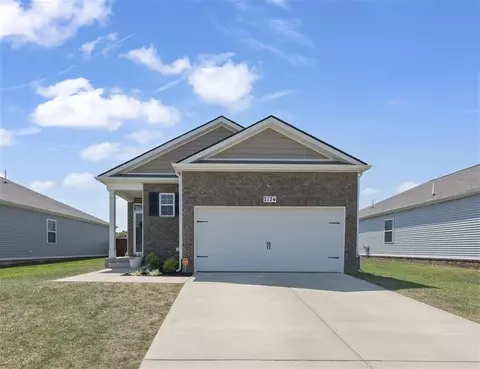 7174 Seagraves Ct, Bowling Green, KY 42101