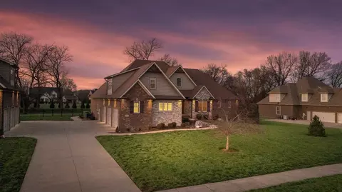 373 Mt Everest Way, Bowling Green, KY 42104