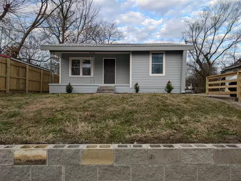 1102 Howell St, Hopkinsville, KY 42240