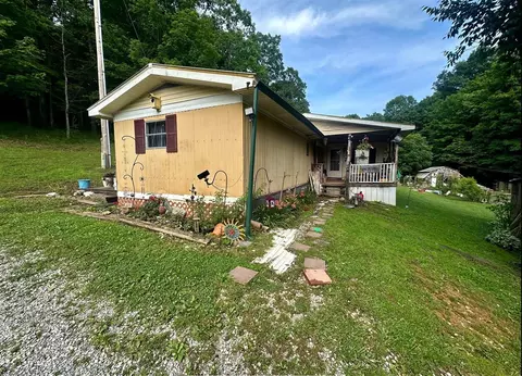 1671 Breeding Rd, Edmonton, KY 42129