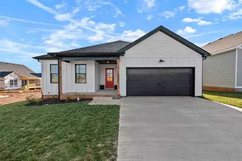 813 Shelldrake Ln, Bowling Green, KY 42101