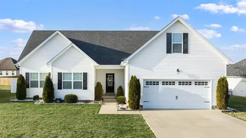 362 Red Elm Ln, Bowling Green, KY 42101