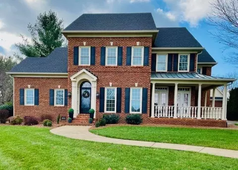 104 Claiborne Ct, Bowling Green, KY 42104