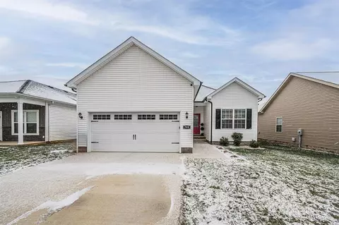 709 Cherry Blossom Ct, Bowling Green, KY 42101