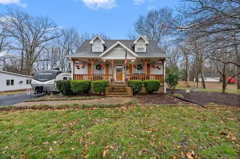 221 Marcrum Ln, Scottsville, KY 42164