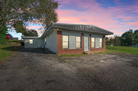 2436 Roseville Rd, Glasgow, KY 42141
