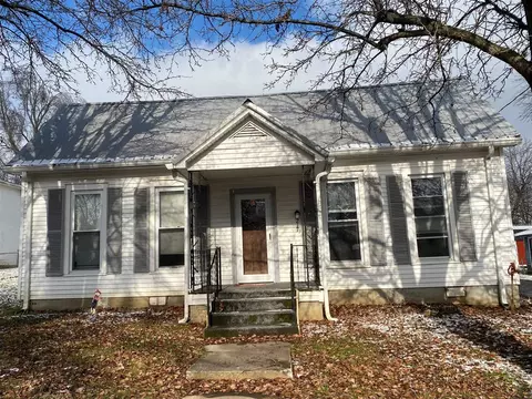 217 W Elm St, Marion, KY 42064