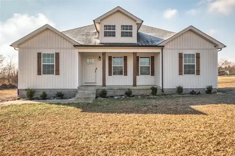 8319 Highland Lick Rd, Lewisburg, KY 42256