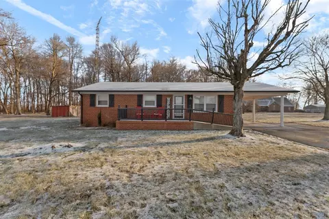 493 S Alexander Creek Rd, Bowling Green, KY 42101