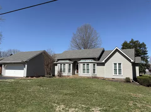 1116 Lois Ln, Bowling Green, KY 42104
