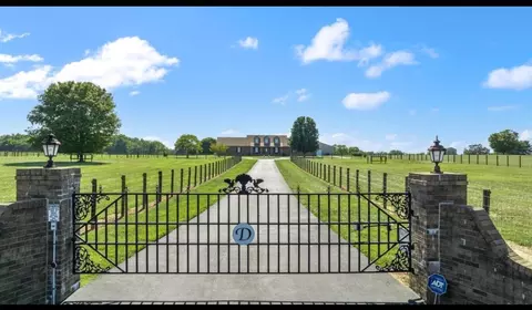 221 Fred Lively Rd, Bowling Green, KY 42104