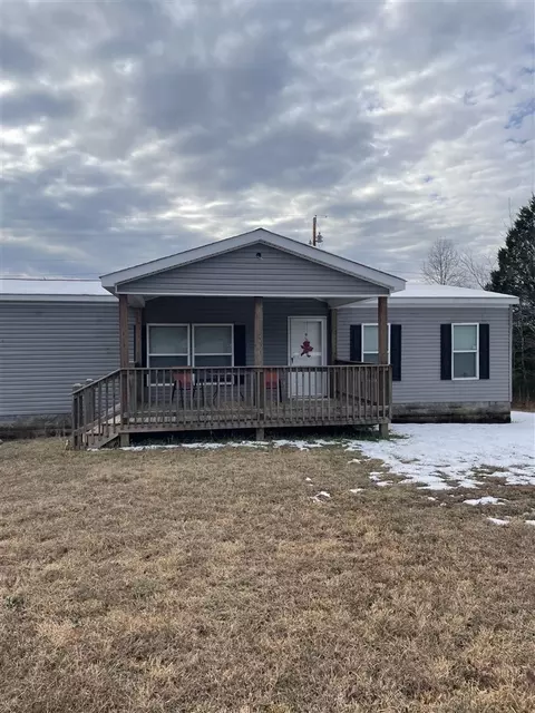 2068 Region Rd, Roundhill, KY 42275