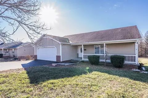 417 Certain Ln, Glasgow, KY 42141