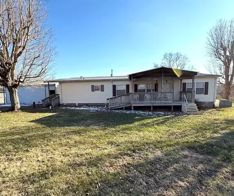 1281 Old Franklin Rd, Scottsville, KY 42164