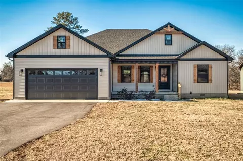 1710 Nashville St, Russellville, KY 42276