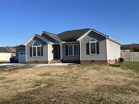 47 Minton Ln, Scottsville, KY 42164