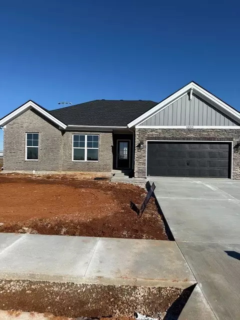 10013 Creamery Ln, Bowling Green, KY 42104