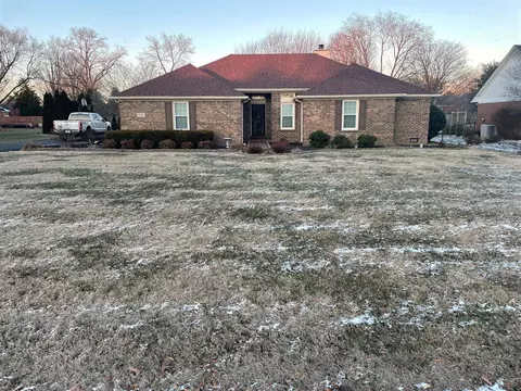 1332 Martin Way, Bowling Green, KY 42104