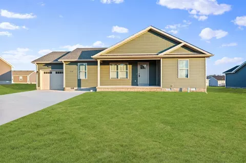 454 Lansing Ln, Bowling Green, KY 42101