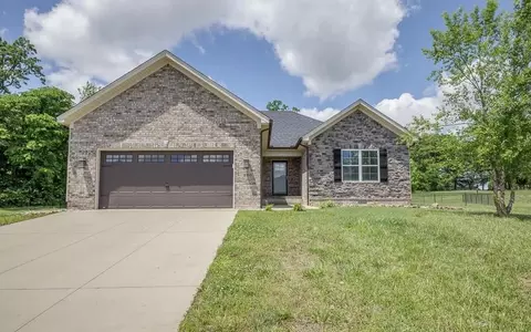 230 Claiborne Cir, Franklin, KY 42134