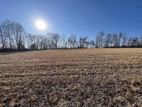 351 Dry Creek Rd, Scottsville, KY 42164