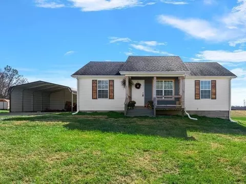 378 Mt Carmel Church Rd, Scottsville, KY 42164