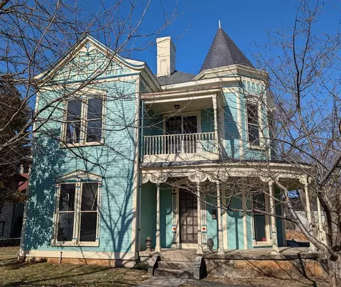 1327 State St, Bowling Green, KY 42101