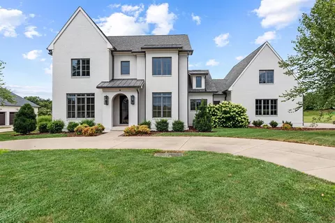 1401 Drakes Ridge Ln, Bowling Green, KY 42103