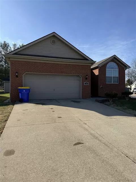 157 Old Mill Dr, Bowling Green, KY 42104