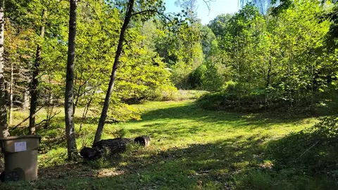 679 Lakeshore Dr, Mammoth Cave, KY 42259