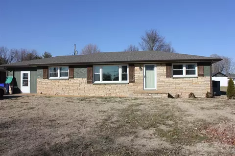 416 Sampson Ave, Adairville, KY 42202