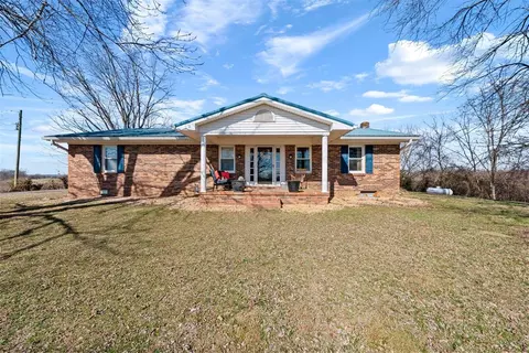 5108 Legrande Hwy, Hardyville, KY 42746