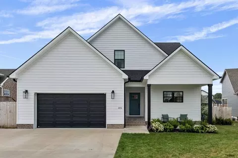 3243 Clover Field Ct, Bowling Green, KY 42101