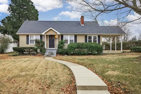 402 Oakview Dr, Greenville, KY 42345
