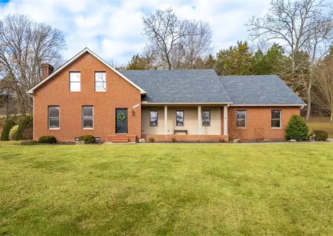 296 Stonewall Dr, Russellville, KY 42276